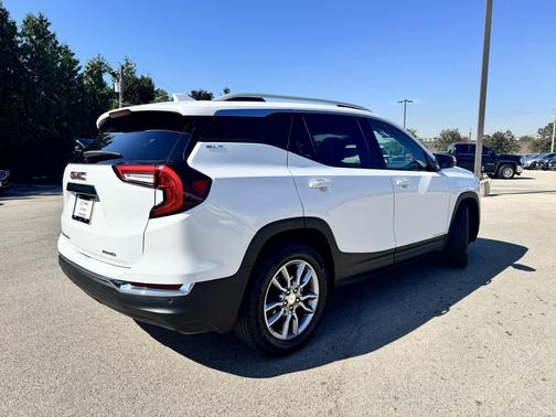 2022 GMC Terrain SLT