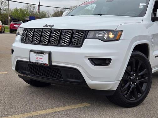 2017 Jeep Grand Cherokee Altitude