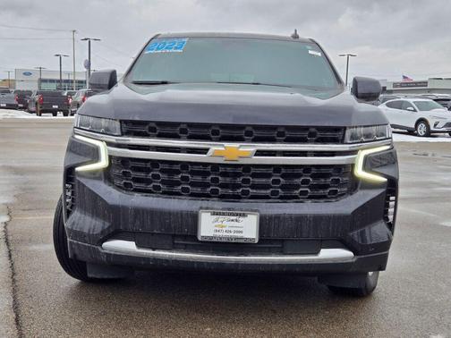 2023 Chevrolet Suburban LS