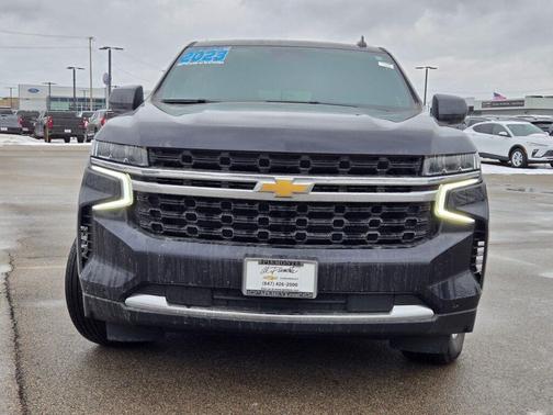 2023 Chevrolet Suburban LS