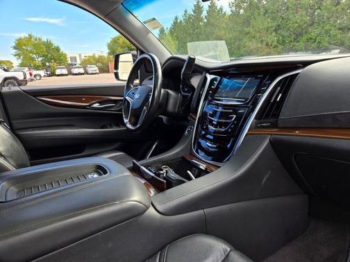 2020 Cadillac Escalade Premium Luxury