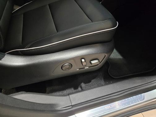 2025 Buick Enclave Preferred FWD