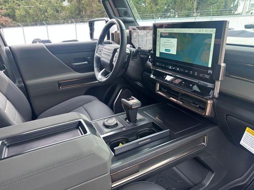 2025 GMC HUMMER EV SUV 2X