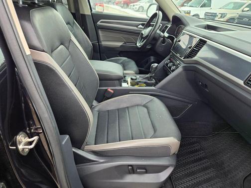 2022 Volkswagen Atlas 3.6L SEL Premium