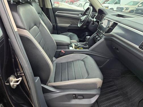 2022 Volkswagen Atlas 3.6L SEL Premium