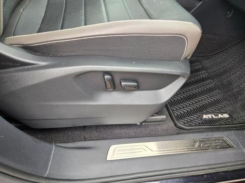 2022 Volkswagen Atlas 3.6L SEL Premium