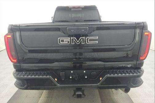 2022 GMC Sierra 2500 AT4