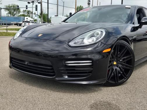 2015 Porsche Panamera GTS