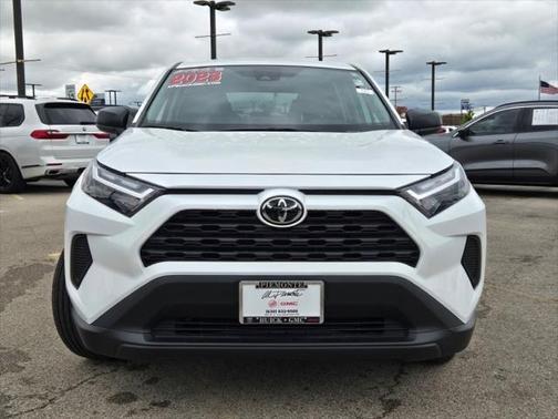 2023 Toyota RAV4 LE