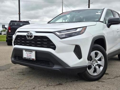 2023 Toyota RAV4 LE