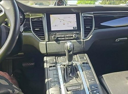 2018 Porsche Macan Base