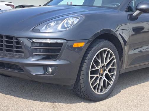 2018 Porsche Macan Base