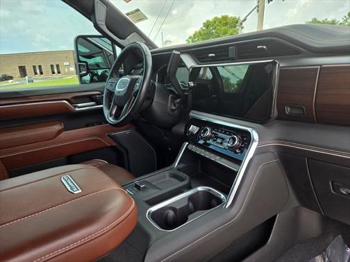 2024 GMC Sierra 3500 Denali