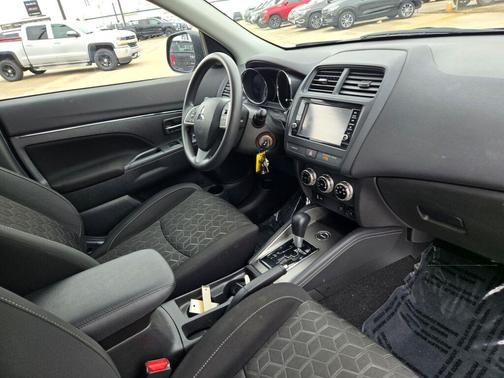 2023 Mitsubishi Outlander Sport 2.0 ES