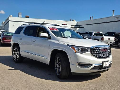 2019 GMC Acadia Denali