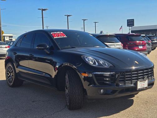 2018 Porsche Macan Base