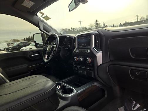 2023 GMC Sierra 2500 SLT