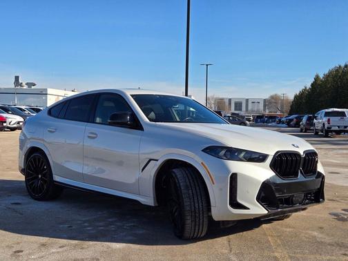 2024 BMW X6 M60i