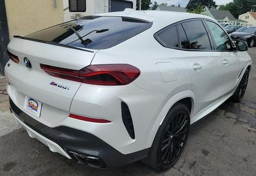 2024 BMW X6 M60i
