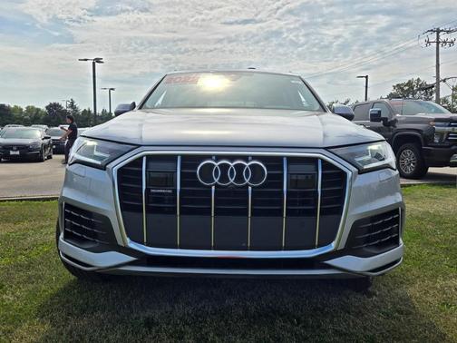 2022 Audi Q7 55 Premium Plus