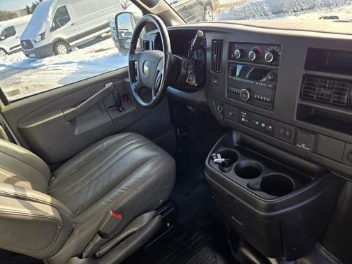 2020 Chevrolet Express 2500 RWD 2500 Regular Wheelbase WT