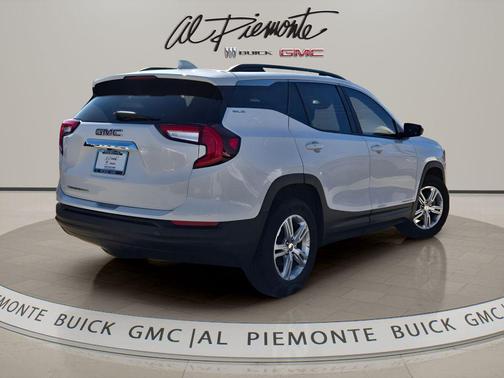 Summit White 2022 GMC Terrain SLE