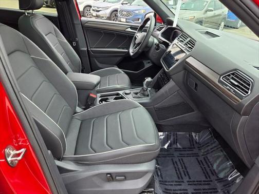 2024 Volkswagen Tiguan 2.0T SEL R-Line 4MOTION