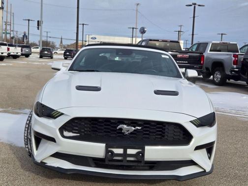2022 Ford Mustang EcoBoost Premium