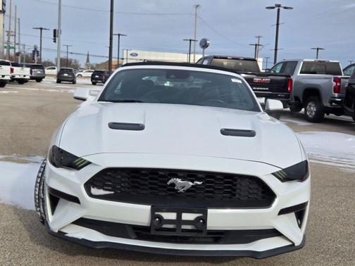 2022 Ford Mustang EcoBoost Premium