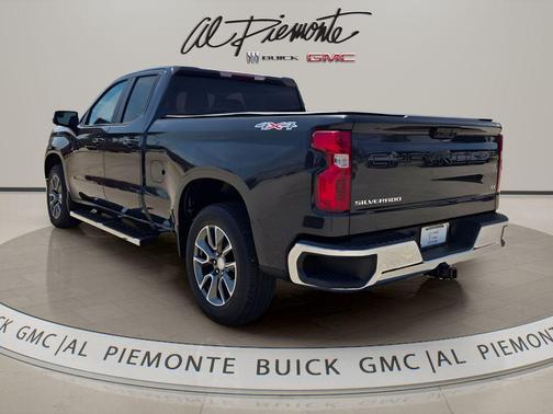 Dark Ash Metallic 2022 Chevrolet Silverado 1500 LT