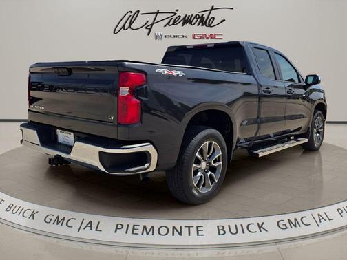 Dark Ash Metallic 2022 Chevrolet Silverado 1500 LT