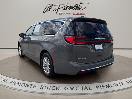 Ceramic Gray Clearcoat 2023 Chrysler Pacifica Touring L