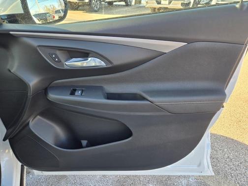 2026 Buick Envista Avenir FWD