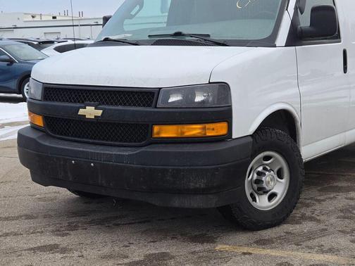 2022 Chevrolet Express 2500 RWD 2500 Regular Wheelbase WT