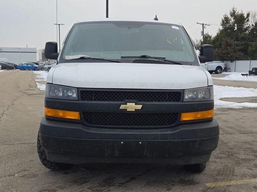 2022 Chevrolet Express 2500 RWD 2500 Regular Wheelbase WT