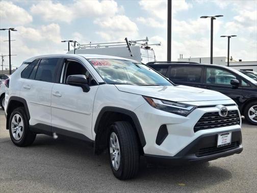2023 Toyota RAV4 LE