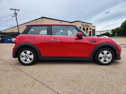 2022 MINI Hardtop Cooper