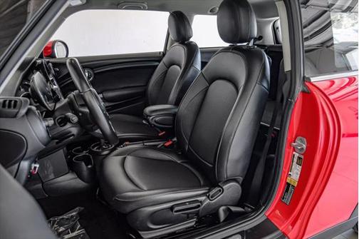 2022 MINI Hardtop Cooper