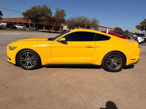 2016 Ford Mustang EcoBoost Premium