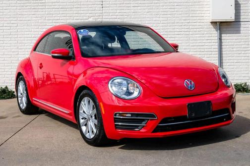 2018 Volkswagen Beetle 2.0T SE