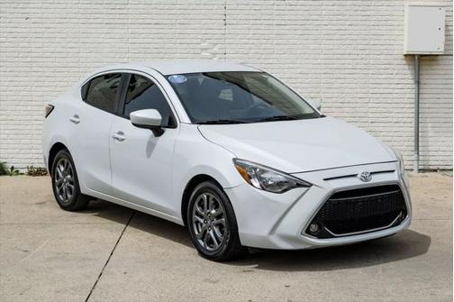 2019 Toyota Yaris Sedan LE