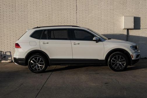 2021 Volkswagen Tiguan 2.0T SEL R-Line Black