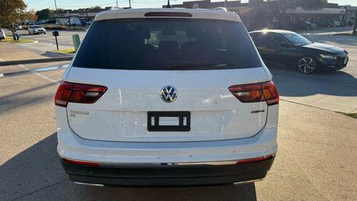 2021 Volkswagen Tiguan 2.0T SEL R-Line Black