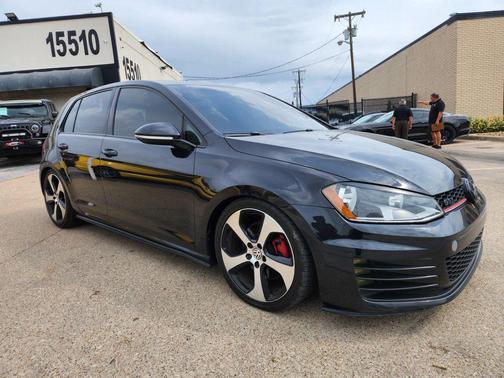 2017 Volkswagen Golf GTI 2.0T S 4-Door