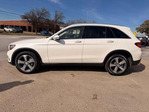 2017 Mercedes-Benz GLC 300 Base