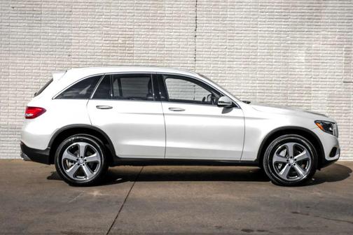 2017 Mercedes-Benz GLC 300 Base