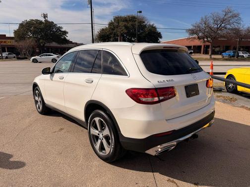 2017 Mercedes-Benz GLC 300 Base