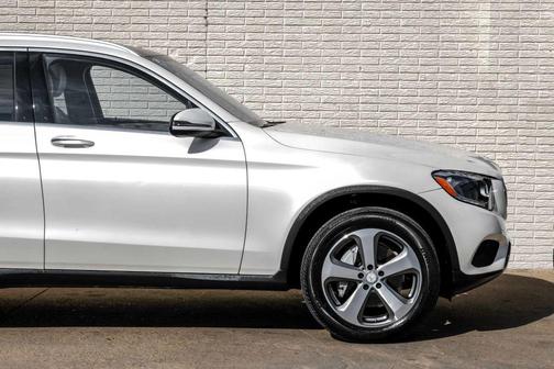 2017 Mercedes-Benz GLC 300 Base