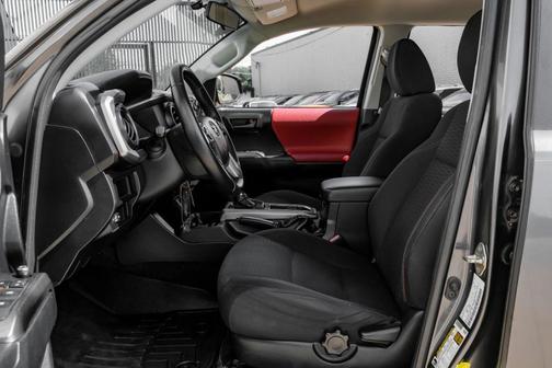 2016 Toyota Tacoma SR5