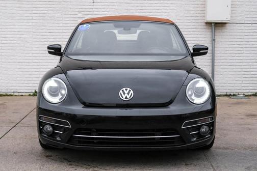 2019 Volkswagen Beetle 2.0T SE